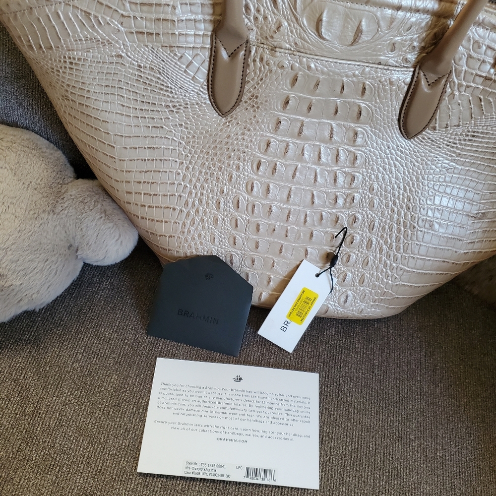 BRAHMIN Cream Crocodile-Embossed Tote Bag - Picture 6 of 7